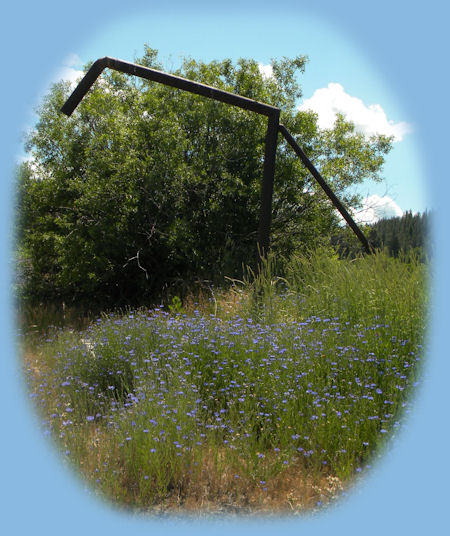 Sightseeing, photograph little known scenic places near to gathering light ... a retreat, located in southern oregon near crater lake national park.